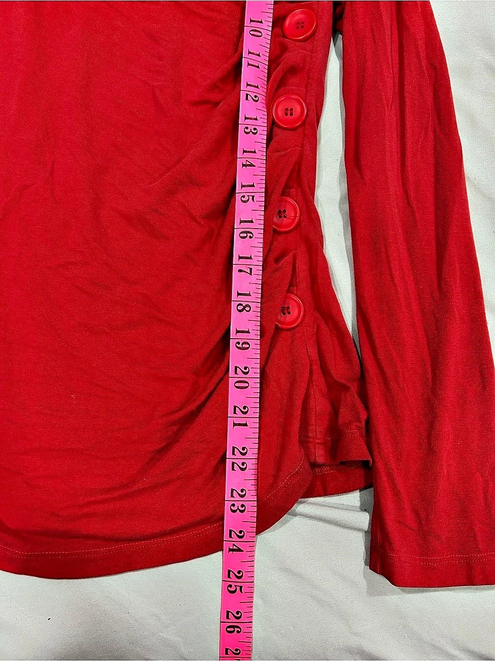 Red Ruched Button Long Sleeve Size Medium - Picture 3 of 3
